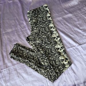Lip Service Skull & Feathers Leggings